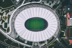 英雄联盟总决赛时间-巨轮与孤峰，当快船的争冠战车，被文班亚马一柱擎天