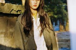 LOL决赛-灵魂在左，命运在右，东决关键战中的绝境与觉醒