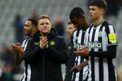 英雄联盟总决赛-伯恩茅斯主场惨败，球迷失望