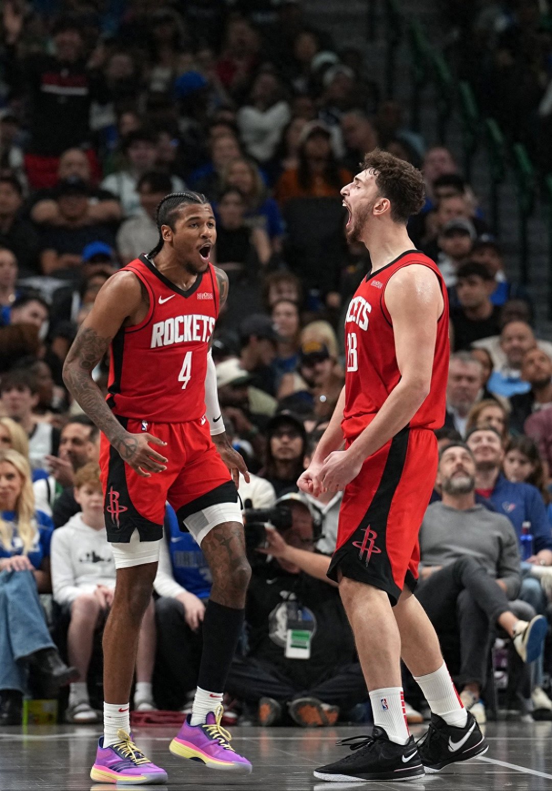 NBA常规赛：火箭客场负于湖人