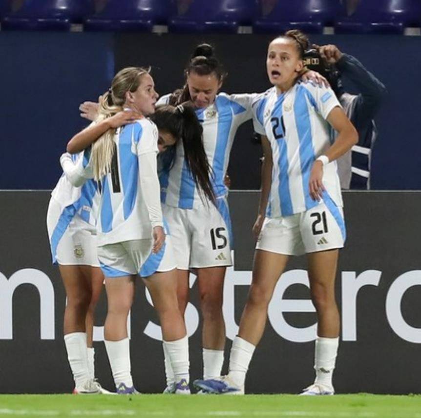 关于阿根廷女足连续胜出成功晋级的信息
