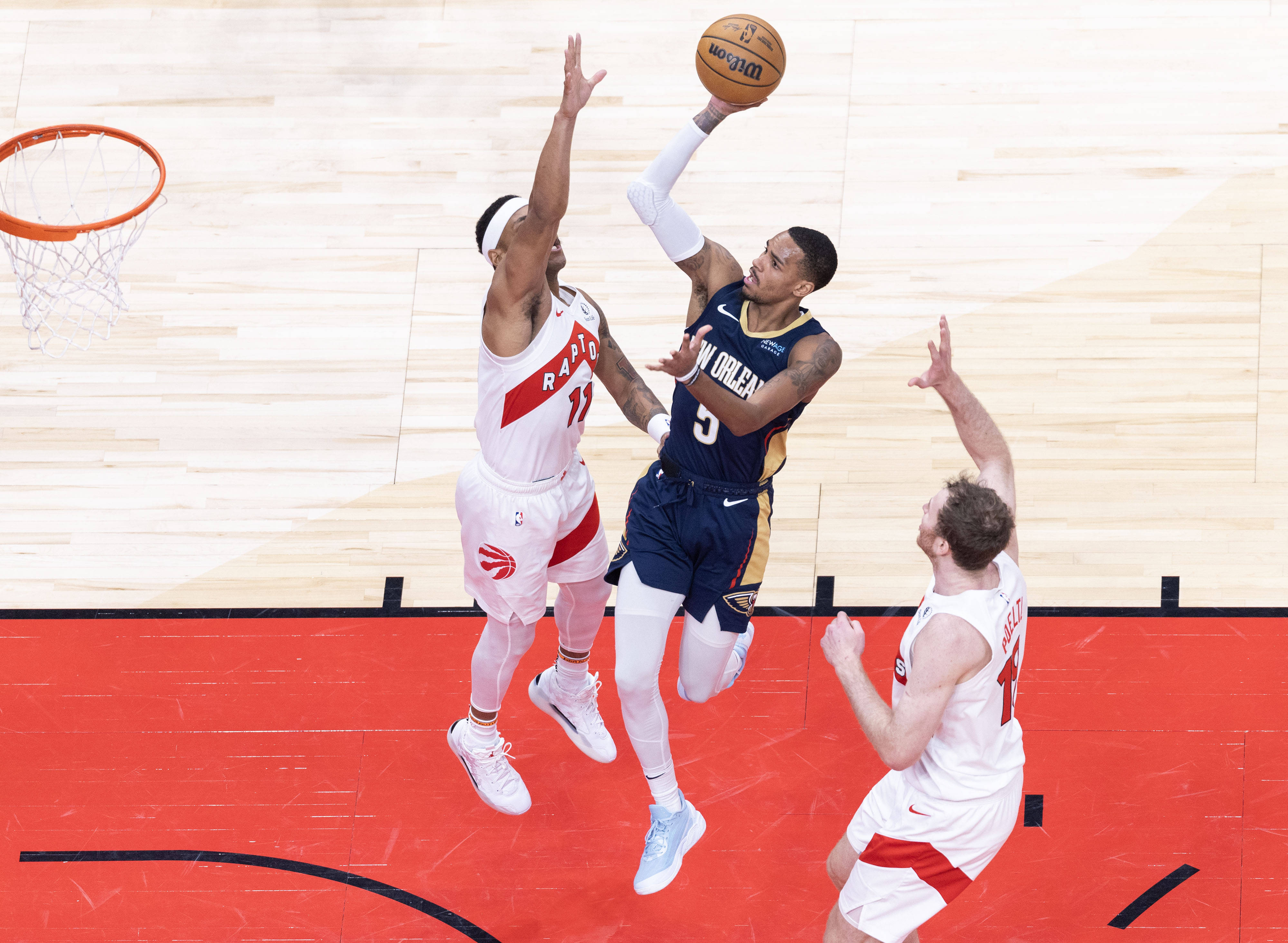 猛龙大胜篮网，东部决赛首战获胜