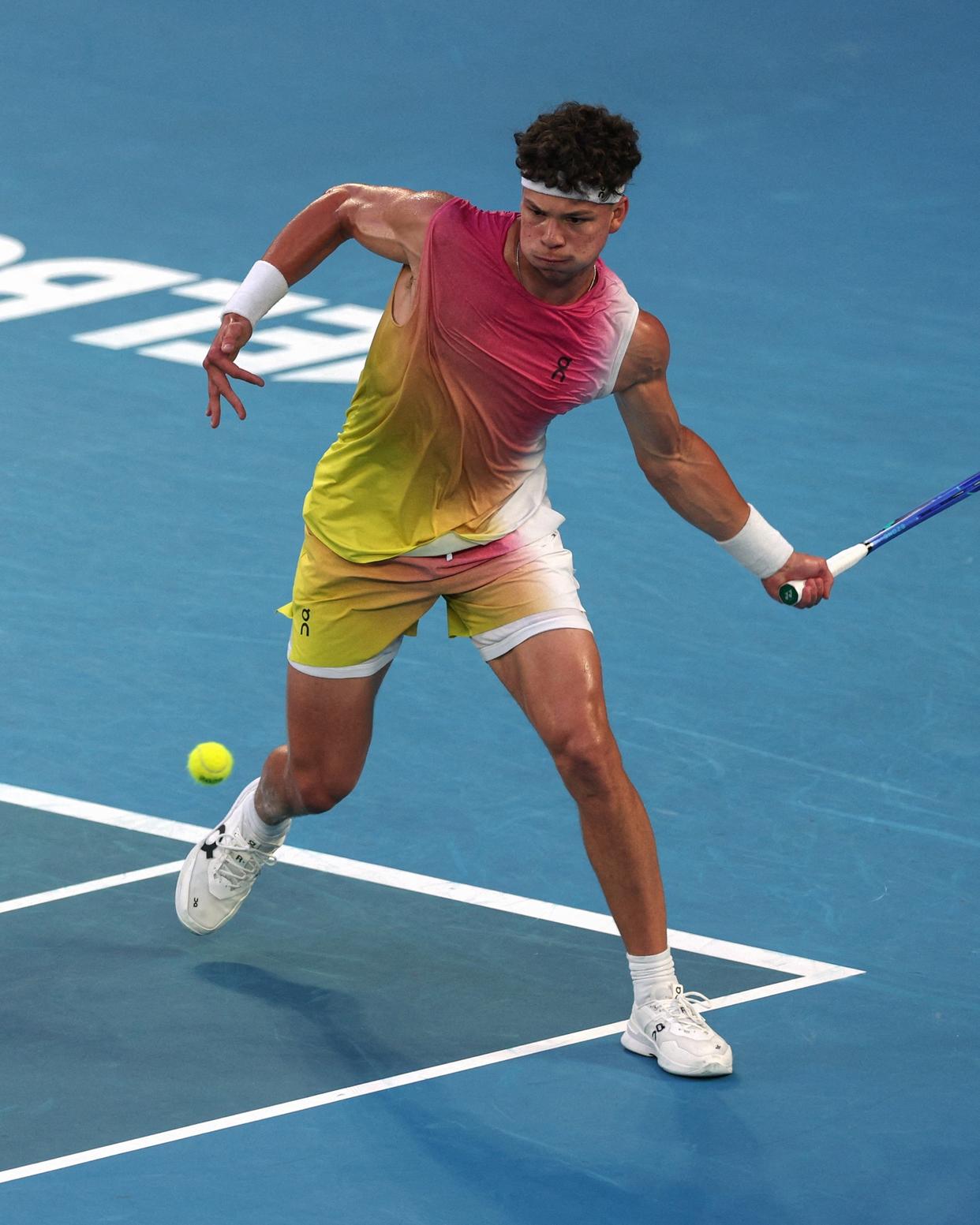 拉沃尔杯翻盘ATP总决赛，辛纳点燃赛场