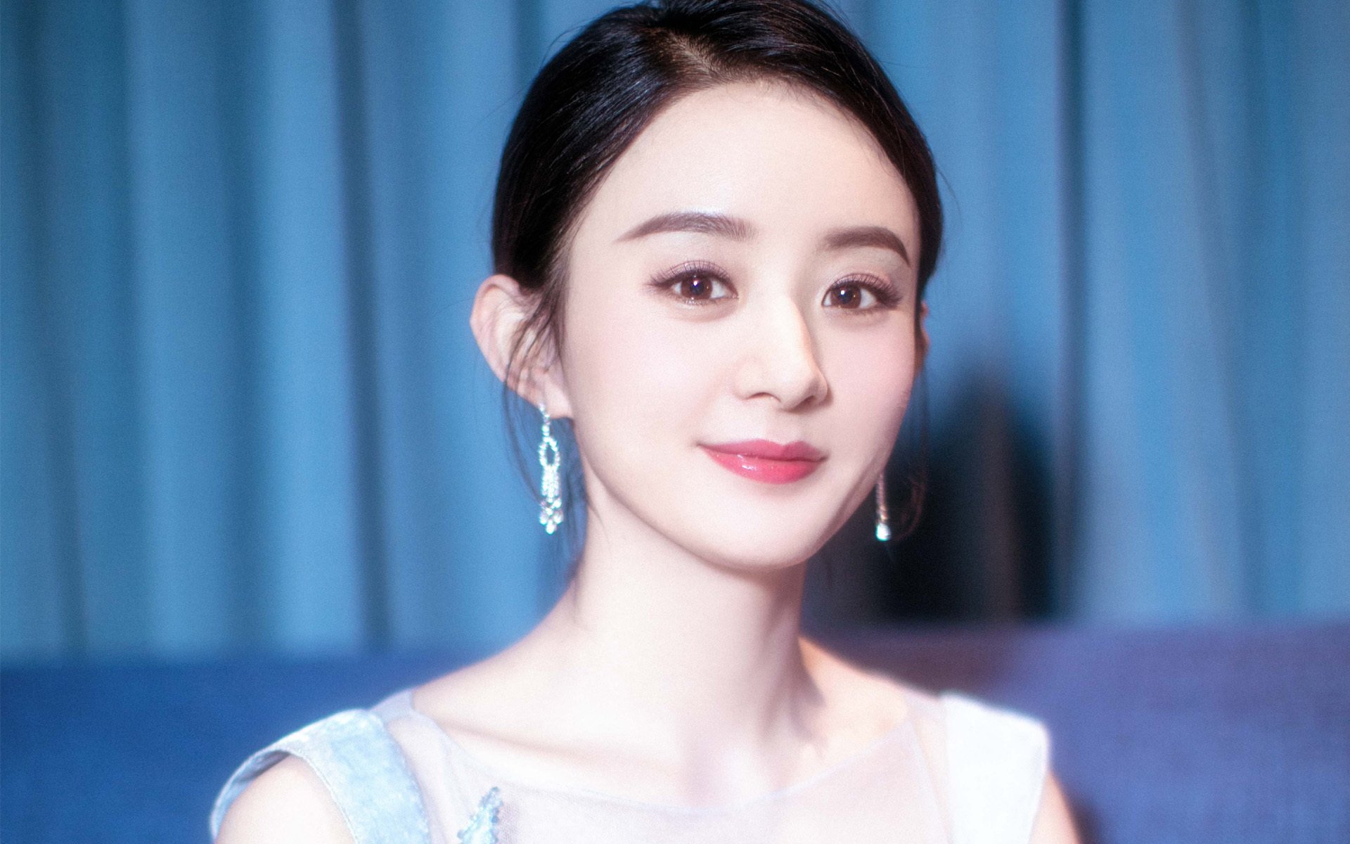 孤岛与洪流,奥纳纳的寂静爆发与摩洛哥的集体火焰