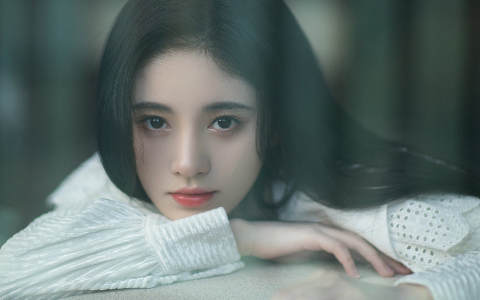 折叠之夜,当F1引擎在巴林咆哮时,布克在另一个球场扛起了整座太阳