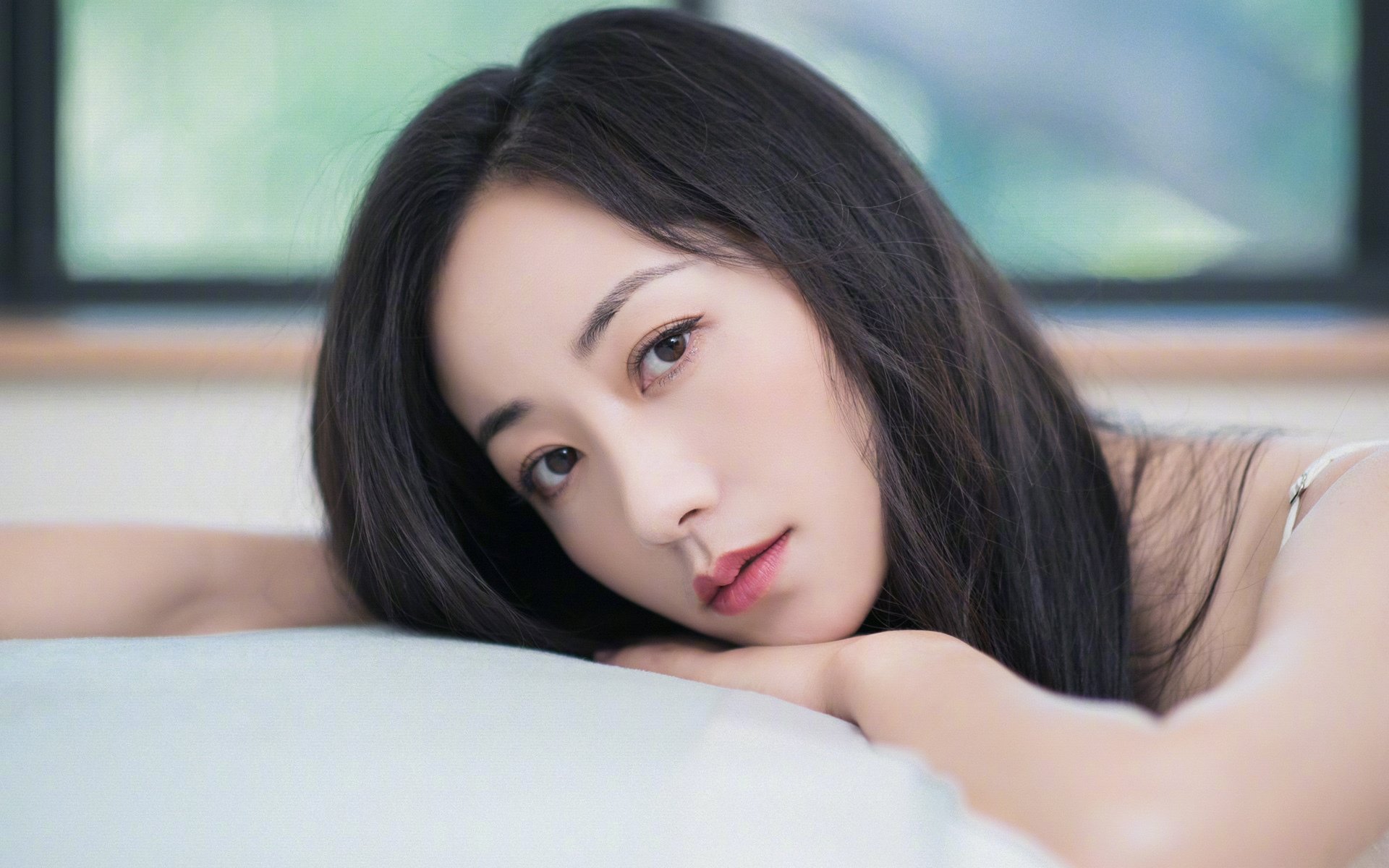 绿色引擎轰鸣，当凯尔特人化身利拉德赛车，在黄蜂赛道上完成杆位轻取