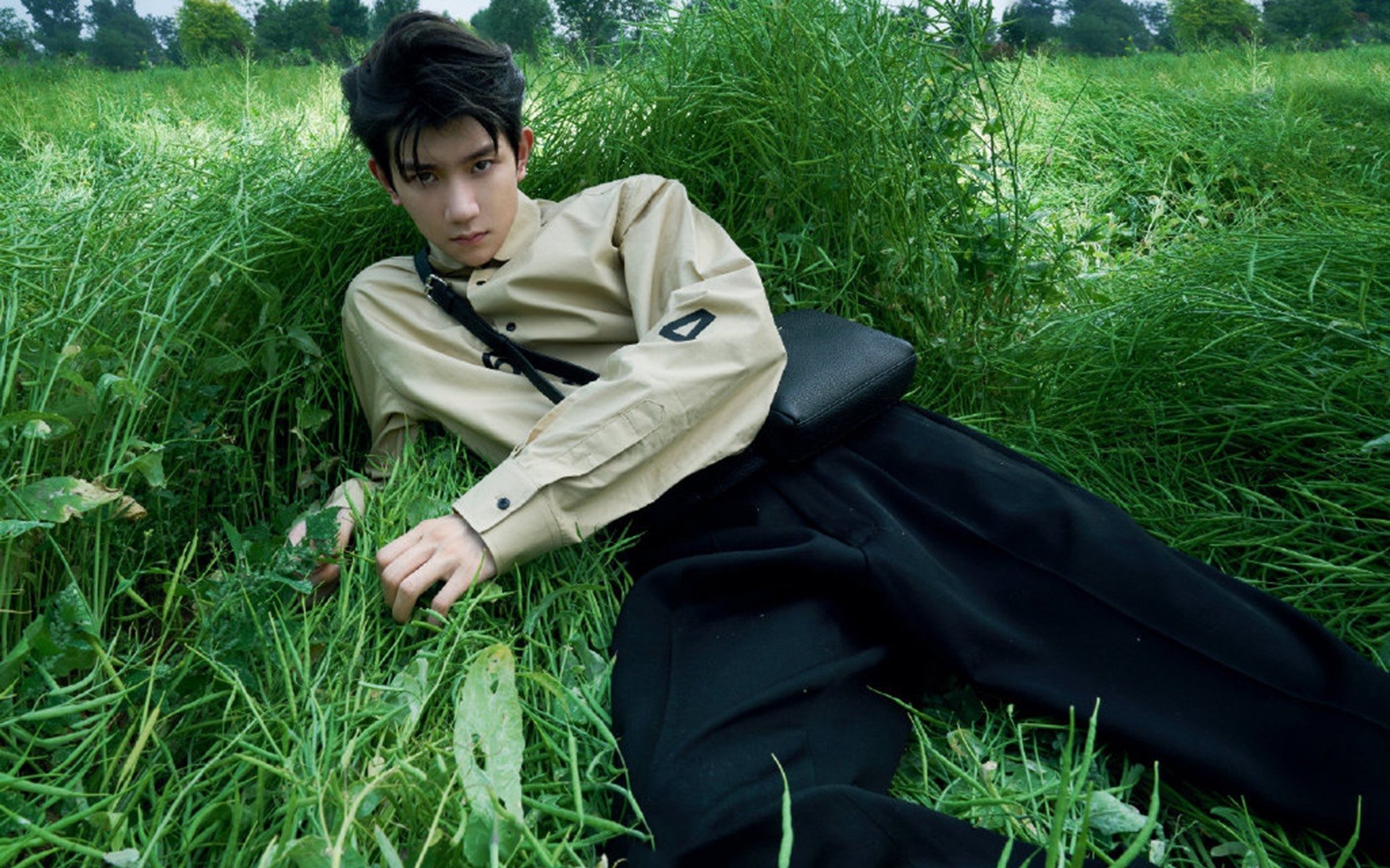 中场风暴眼，从德国战车轰鸣到斯通斯优雅起舞，解码绿茵终极胜负手