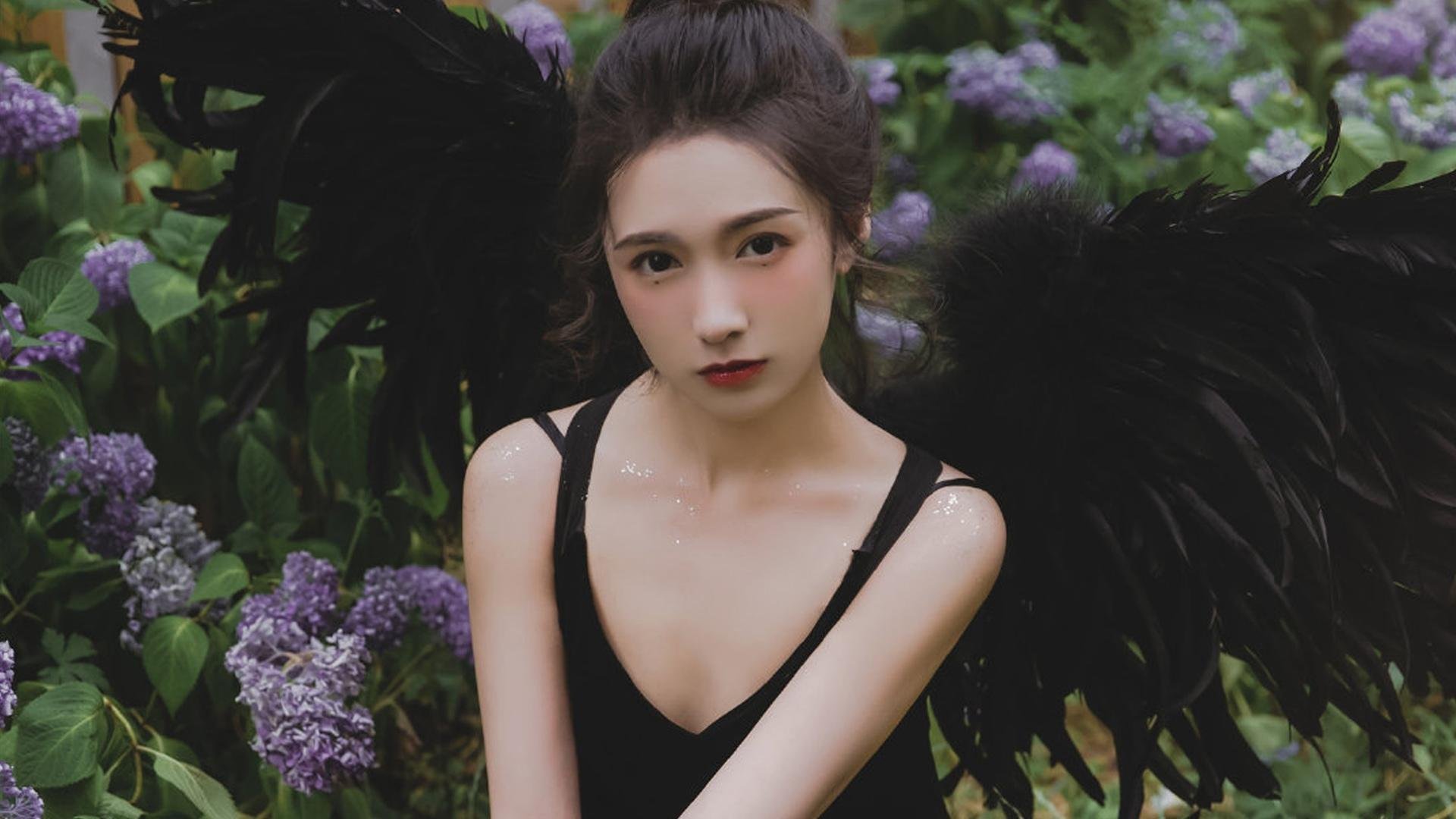 跨界风暴，勒沃库森牙买加提前终结夺冠悬念，三笘薰F1街道赛奇迹接管