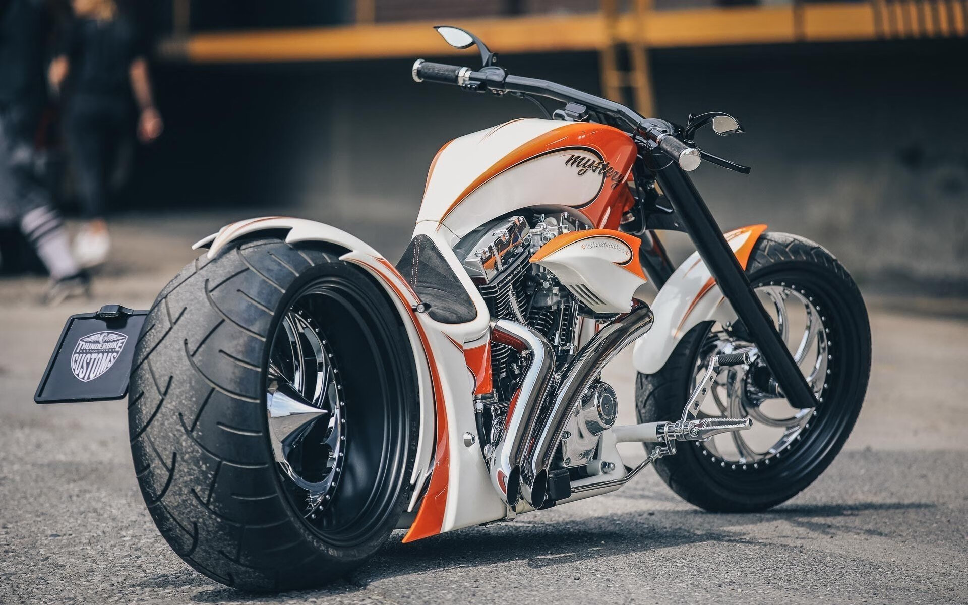 活塞对阵雄鹿,当唯一性在黑暗中燃烧,哈利伯顿的生涯之夜是绝境独舞