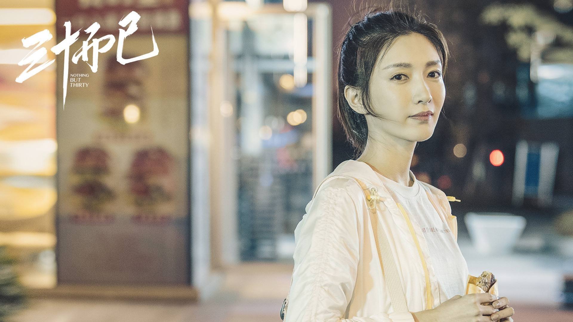 解构与吞噬,当巴萨的棋盘哲学遇见福登的闪电风暴—论足球美学的两种极端与唯一性